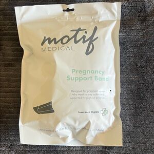 Motif Medical Pregnancy Support Band - White
